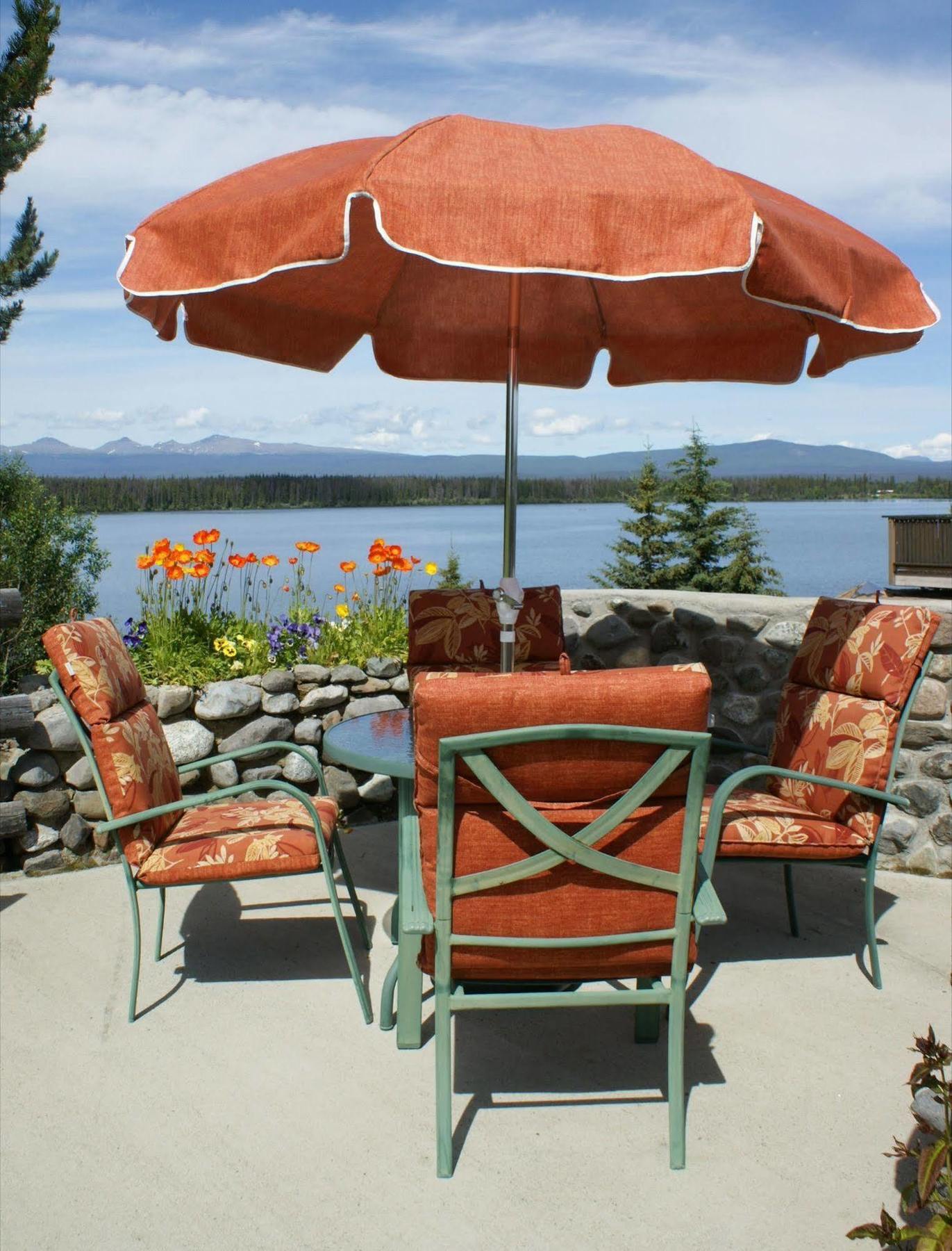 Eagle'S Nest Resort Anahim Lake Екстер'єр фото